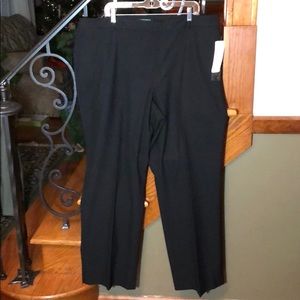 NWT Plus Lauren Ralph Lauren Black Dress Slacks.
